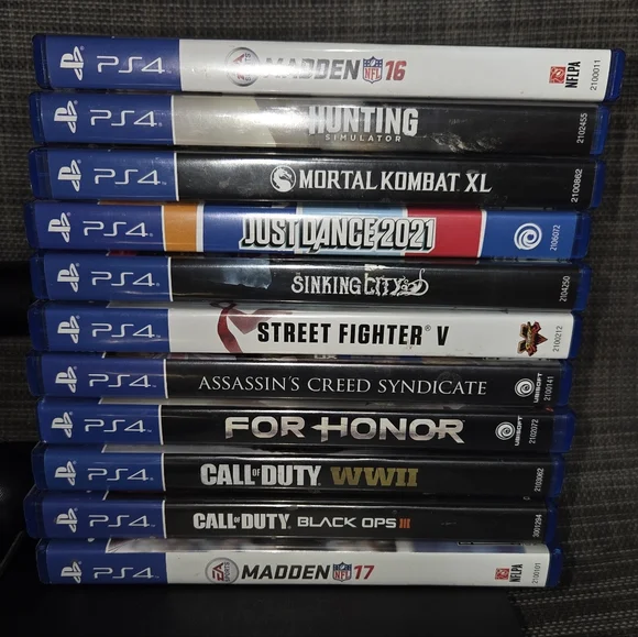 Sony PlayStation 4 Matte 500GB HDD Console, Camera, Controllers, Games Bundle. - Picture 7 of 12